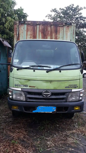 Hino Dutro 2014