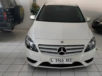 Mercedes-Benz B200 2012