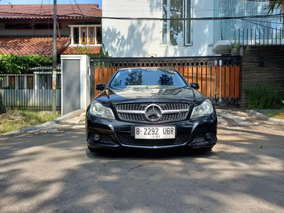 Mercedes-Benz C200 2012