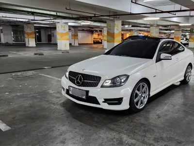 Mercedes-Benz C250 2012