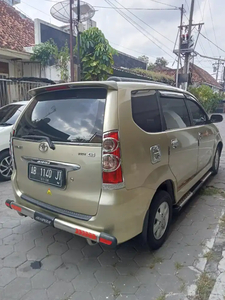 Toyota Avanza 2004