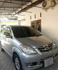 Toyota Avanza 2010