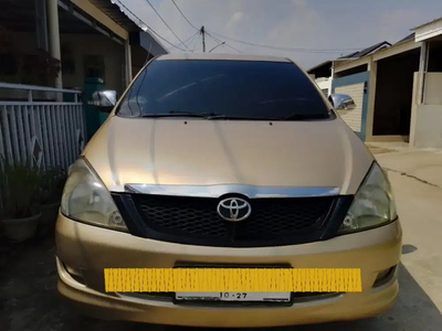 Toyota Kijang Innova 2005