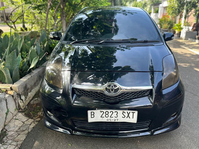 2010 Toyota Yaris S Limited AT