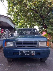 Isuzu Pick-Up 2002