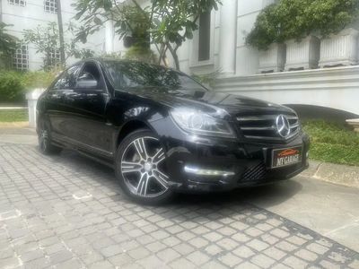 Mercedes-Benz C200 2014