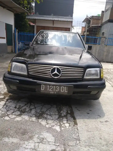 Mercedes-Benz C230 1988
