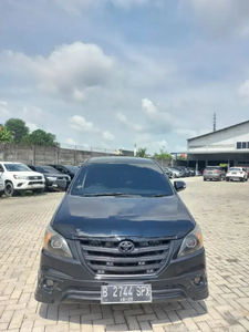 Toyota Kijang Innova 2015