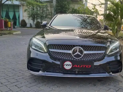 Mercedes-Benz C300 2020