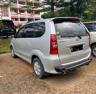 Toyota Avanza 2010