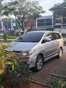 Toyota Kijang Innova 2008