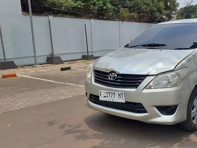 Toyota Kijang Innova 2012