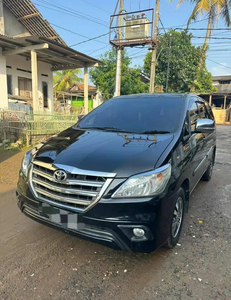 Toyota Kijang Innova 2015