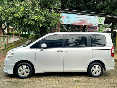 Toyota Nav1 2013