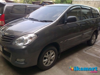 JUAL TOYOTA INNOVA J M/T TAHUN 2010