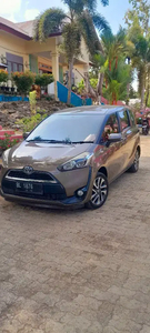 Toyota Sienta 2017