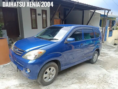 Daihatsu Xenia 2004