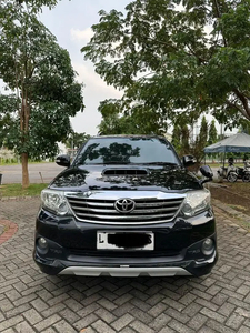 Toyota Fortuner 2013