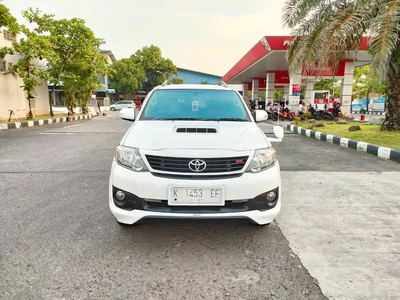 Toyota Fortuner 2014