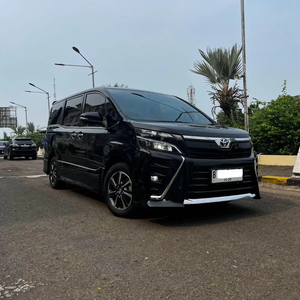 Toyota Voxy 2018