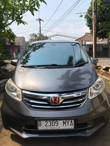 Honda Freed 2012