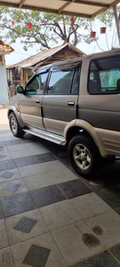 Isuzu Panther 2001