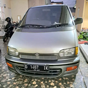 Nissan Serena 1997