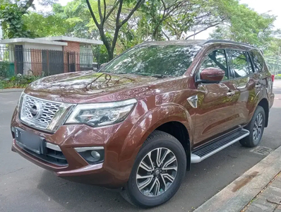 Nissan Terra 2019