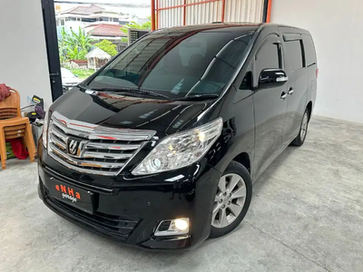 Toyota Alphard 2012