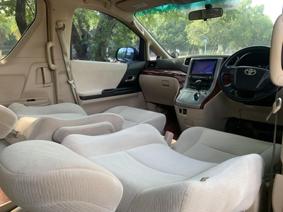 Toyota Alphard 2.4 2009