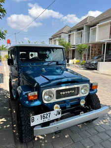 Toyota FJ Cruiser 1985