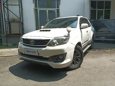 Toyota Fortuner 2015