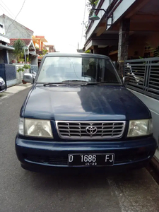 Toyota Kijang 2001