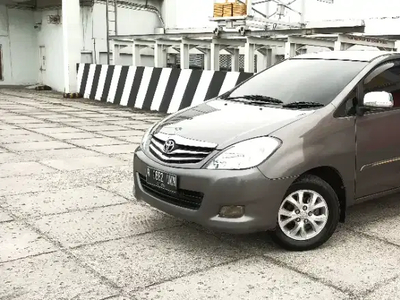 Toyota Kijang Innova 2011