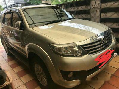 Dijual Mobil Toyota Fortuner G 2012