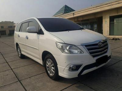 Dijual mobil Toyota Kijang Innova V Luxury 2014 MPV
