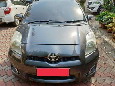 Dijual Toyota Yaris E 2012