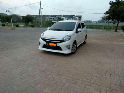 Jual mobil Toyota Agya E 2014