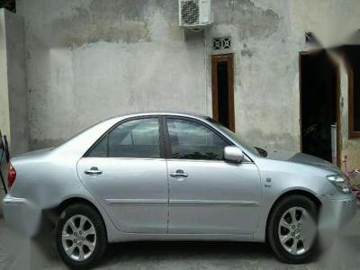 Jual mobil Toyota Camry G 2004