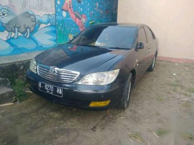 Jual mobil Toyota Camry G 2004