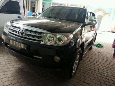 Jual Toyota Fortuner G 2011 kondisi bagus