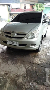 Toyota Kijang Innova 2009