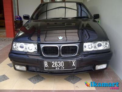 Jual BMW 318i Manual Hitam Tahun 1997