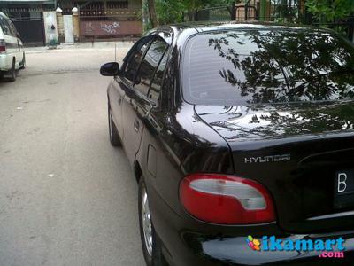 Jual Hyundai Accent X3 2006 Hitam Elegan