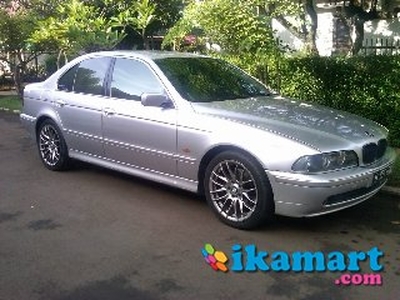 BMW 530i 2001 Silver Mint Condition