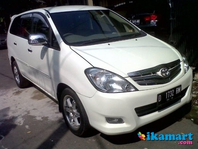 Jual Innova 2.5 G A/T Diesel 2005 Facelift 2010/2014 Putih Plat D