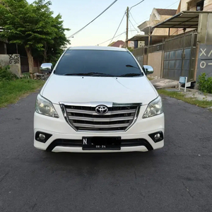 Toyota Kijang Innova 2014