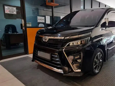 Toyota Voxy 2018