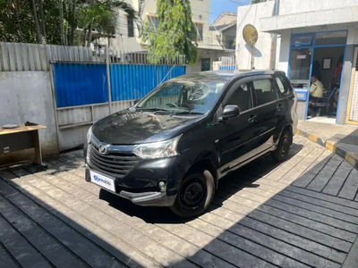 Daihatsu Xenia 2015