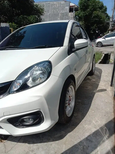 Honda Brio 2016